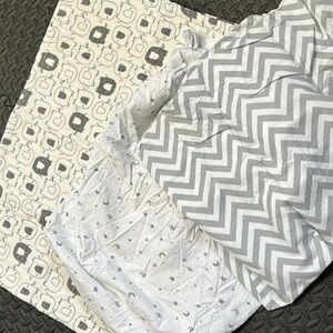 Gray and White Baby Blanket/Sheets Set